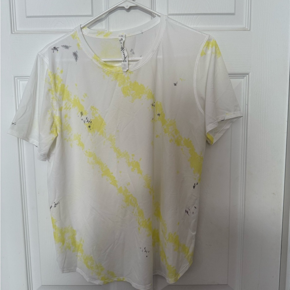 Lululemon Running Yellow and White top.  Size 12